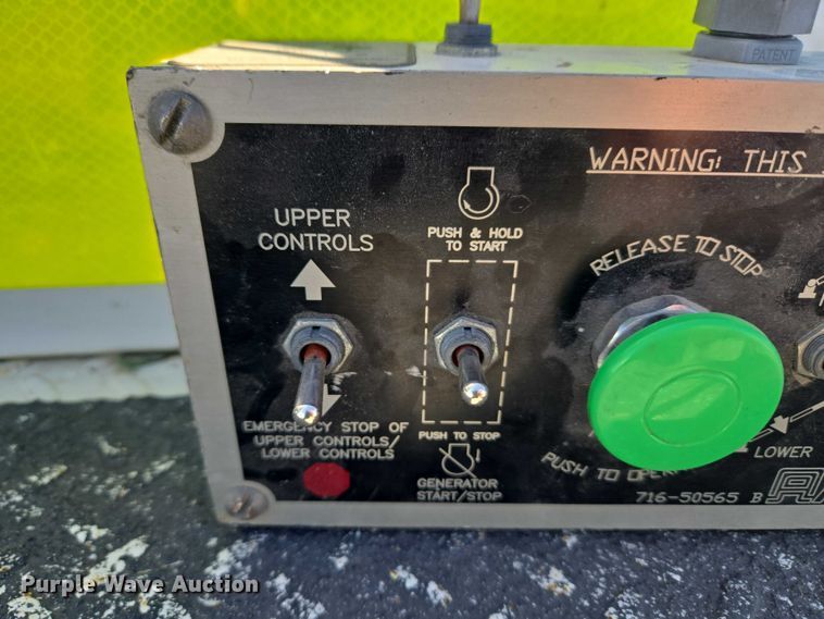 image for item YA2882 2015 Ford F450 Super Duty bucket truck