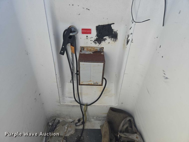 image for item YA2882 2015 Ford F450 Super Duty bucket truck