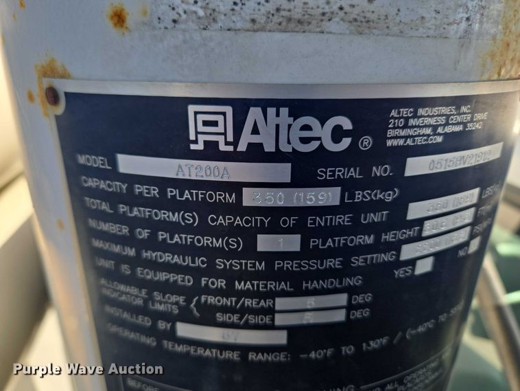 image for item YA2882 2015 Ford F450 Super Duty bucket truck