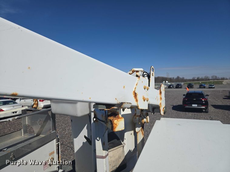 image for item YA2882 2015 Ford F450 Super Duty bucket truck