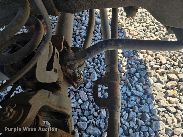 image for item YA2882 2015 Ford F450 Super Duty bucket truck