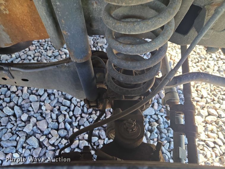 image for item YA2882 2015 Ford F450 Super Duty bucket truck