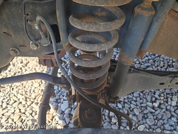 image for item YA2882 2015 Ford F450 Super Duty bucket truck