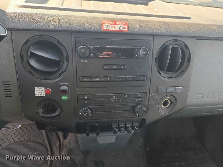 image for item YA2882 2015 Ford F450 Super Duty bucket truck