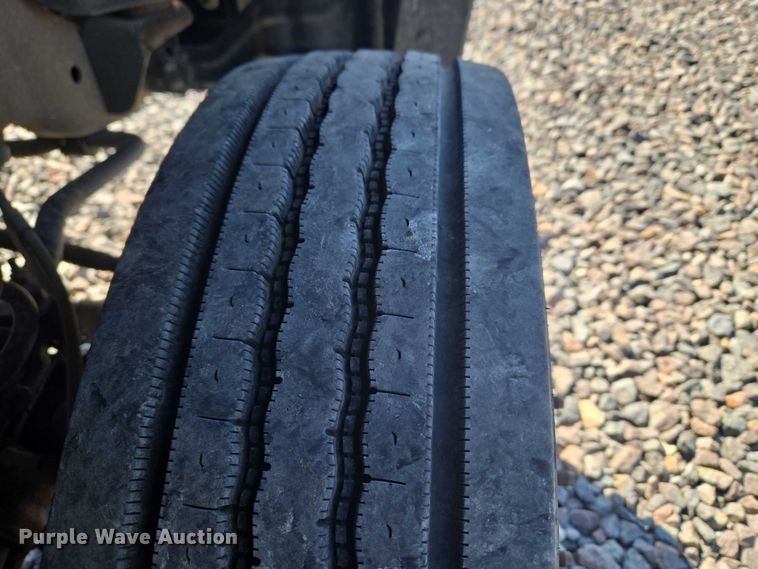 image for item YA2882 2015 Ford F450 Super Duty bucket truck