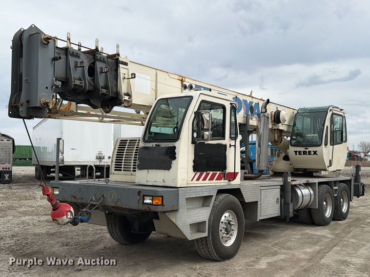 image for item YA2891 2001 Terex T340 crane