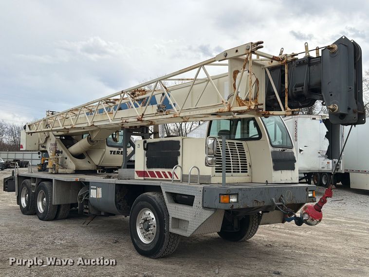 image for item YA2891 2001 Terex T340 crane