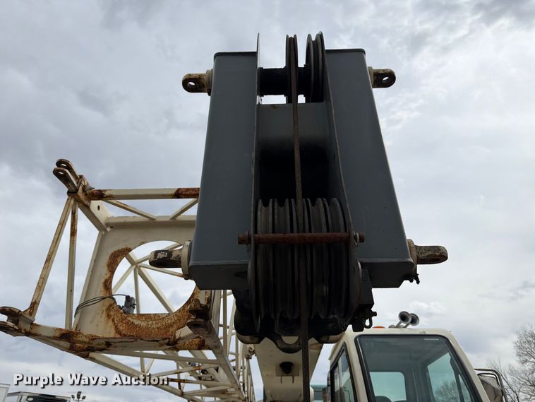 image for item YA2891 2001 Terex T340 crane