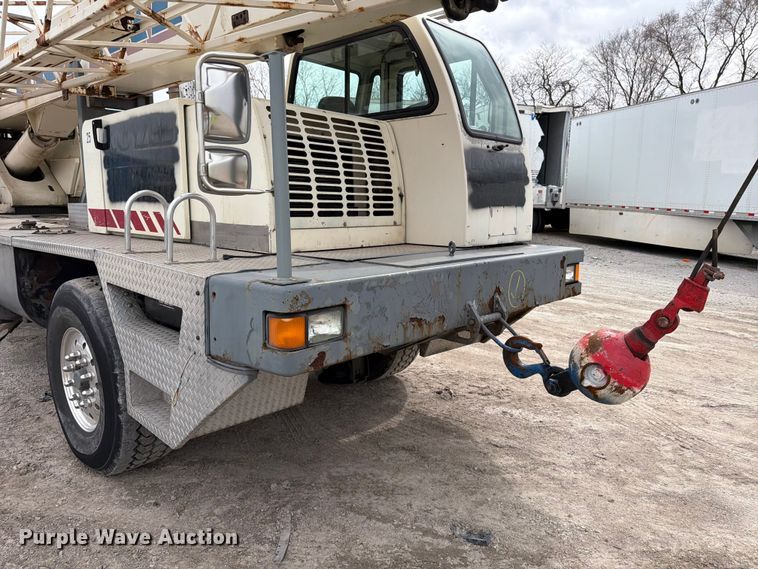 image for item YA2891 2001 Terex T340 crane