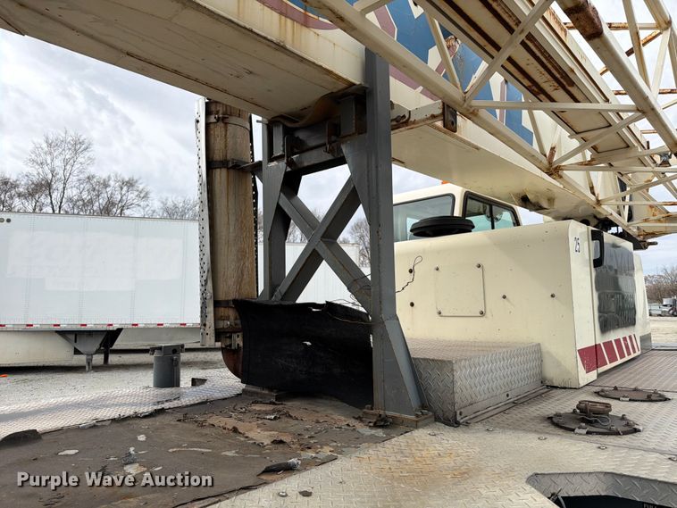 image for item YA2891 2001 Terex T340 crane