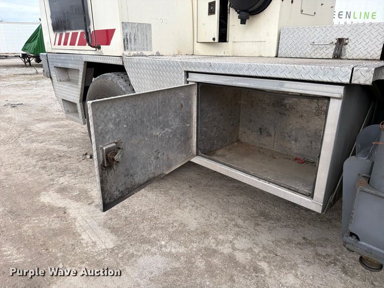 image for item YA2891 2001 Terex T340 crane