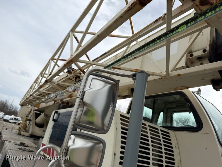 image for item YA2891 2001 Terex T340 crane