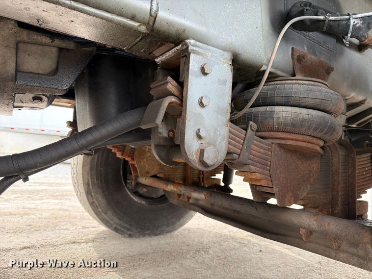 image for item YA2891 2001 Terex T340 crane