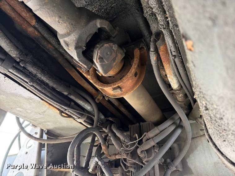 image for item YA2891 2001 Terex T340 crane