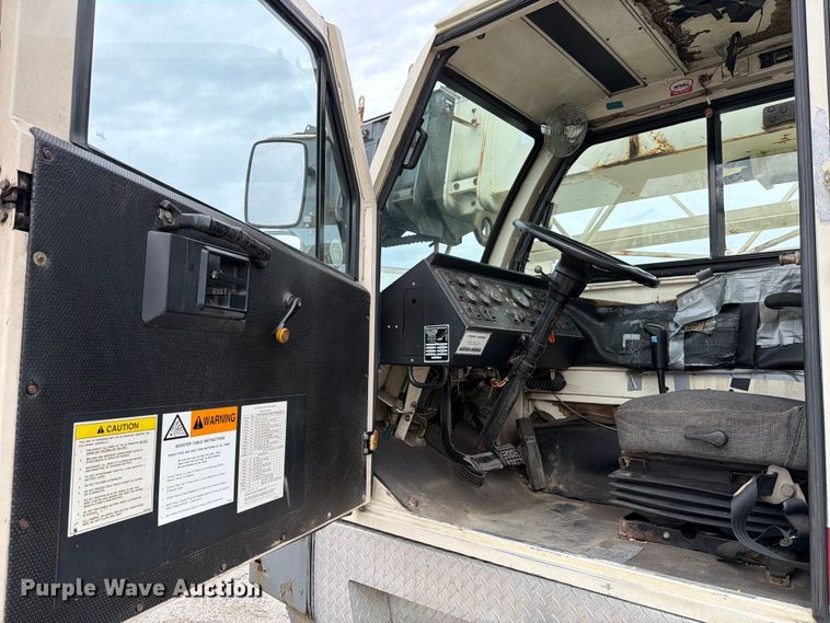 image for item YA2891 2001 Terex T340 crane