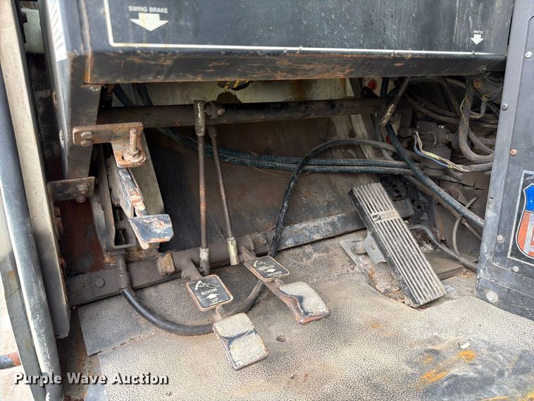 image for item YA2891 2001 Terex T340 crane