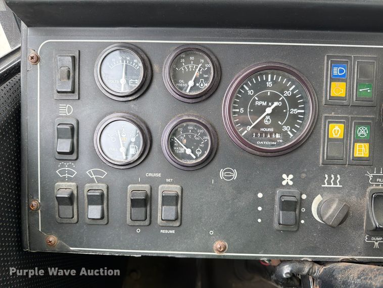 image for item YA2891 2001 Terex T340 crane