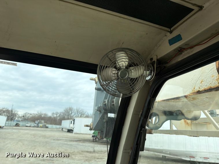 image for item YA2891 2001 Terex T340 crane