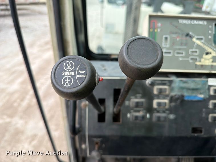 image for item YA2891 2001 Terex T340 crane