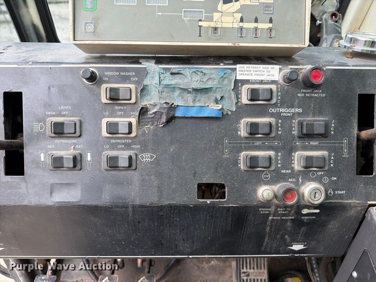 image for item YA2891 2001 Terex T340 crane