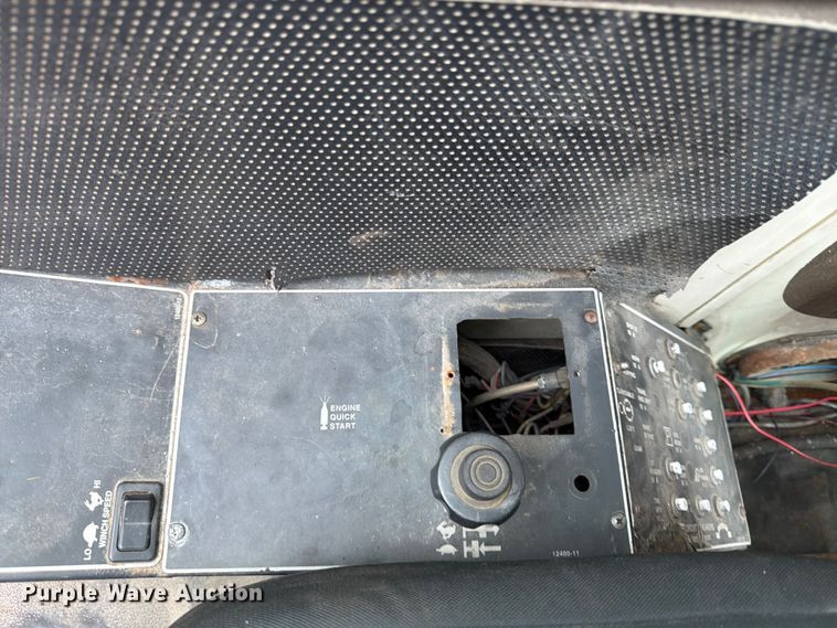 image for item YA2891 2001 Terex T340 crane