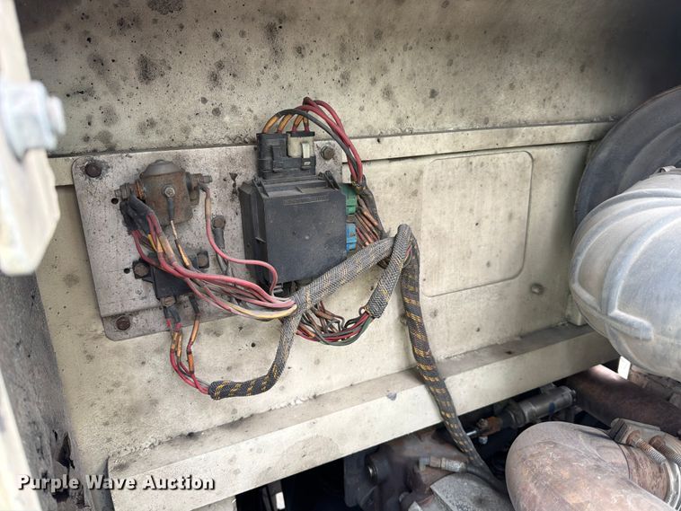 image for item YA2891 2001 Terex T340 crane