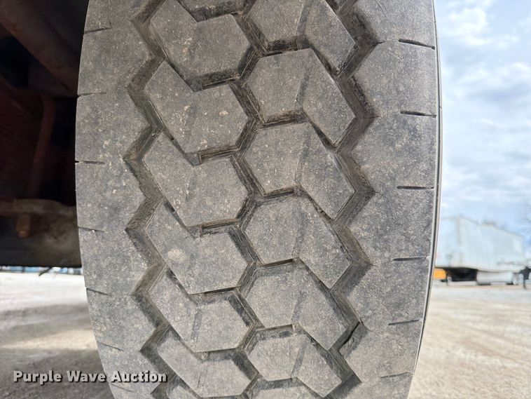 image for item YA2891 2001 Terex T340 crane