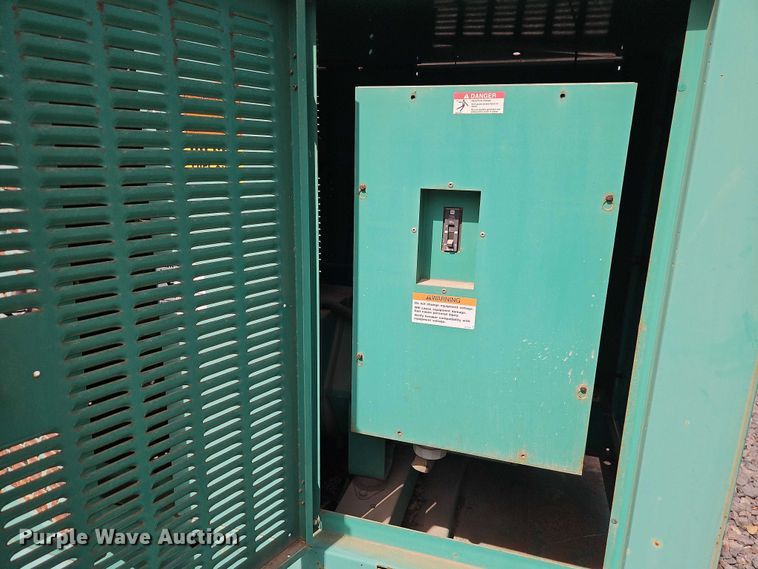 image for item YA2904 1999 Onan DGBC-3378898 generator