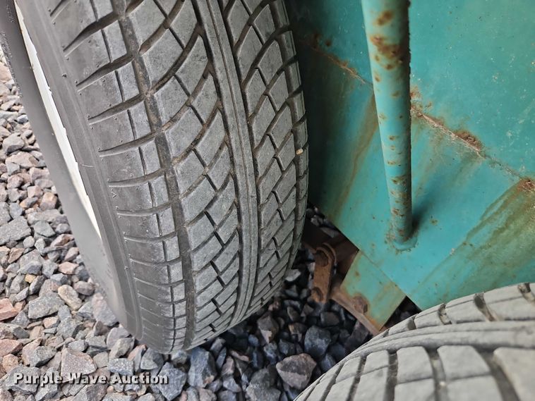 image for item YA2904 1999 Onan DGBC-3378898 generator