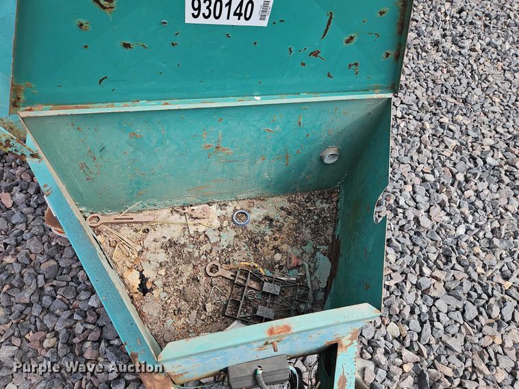 image for item YA2905 1999 Onan DGBC-3378896 generator