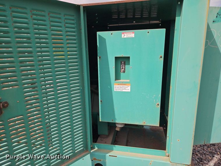 image for item YA2905 1999 Onan DGBC-3378896 generator