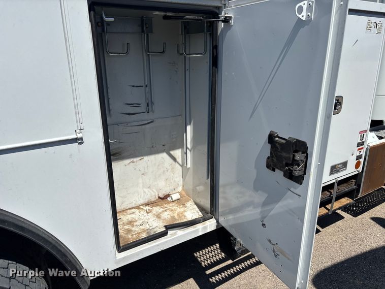 image for item YA2937 2023 Freightliner Business Class M2 digger derrick truck