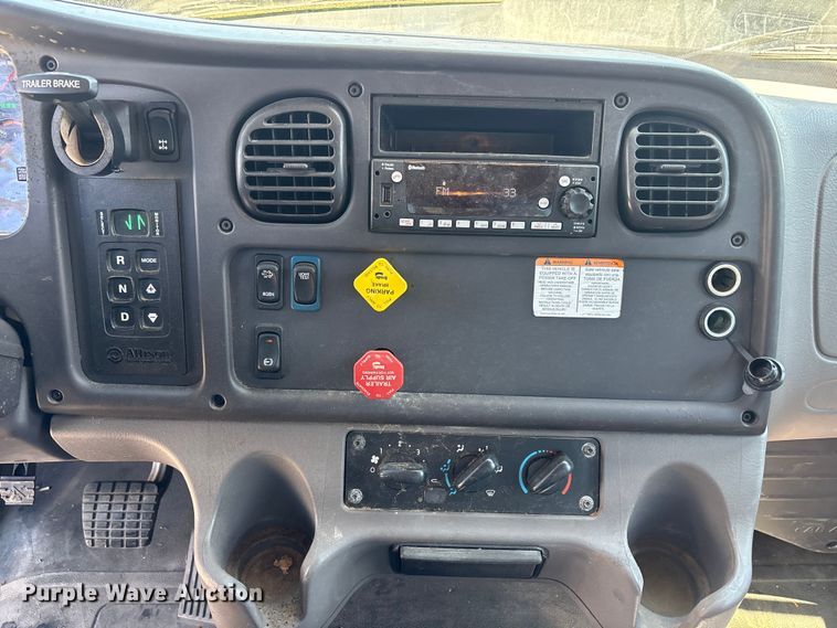 image for item YA2937 2023 Freightliner Business Class M2 digger derrick truck