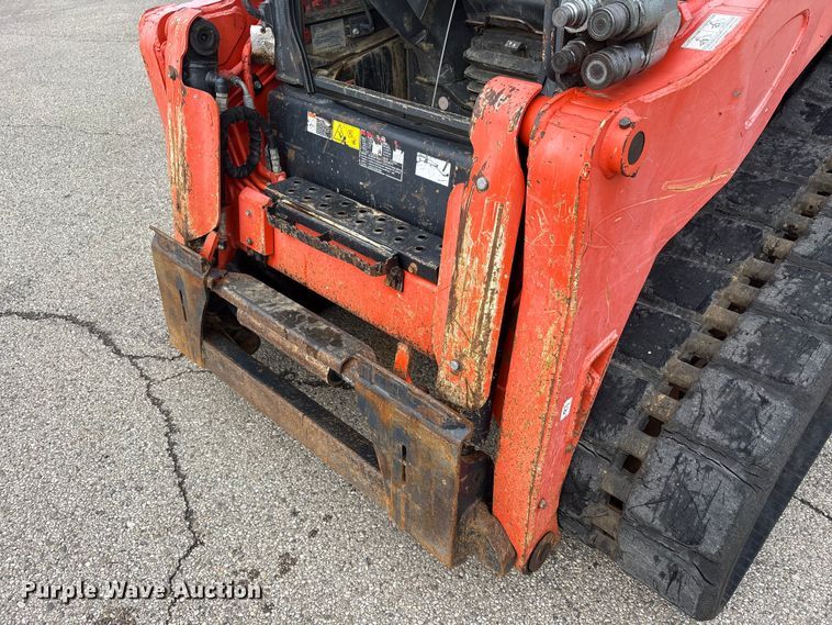 image for item YA2938 2017 Kubota SVL95-2S tracked skid steer loader