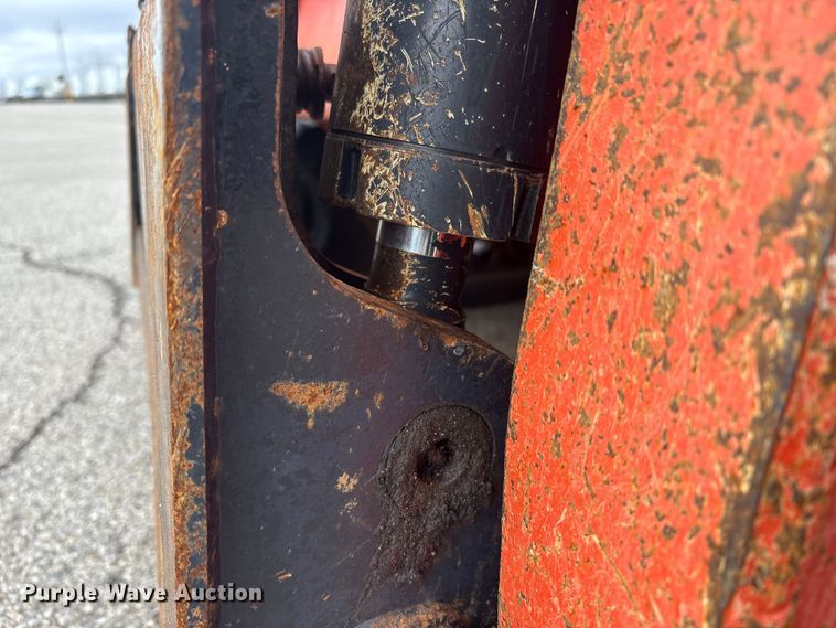 image for item YA2938 2017 Kubota SVL95-2S tracked skid steer loader