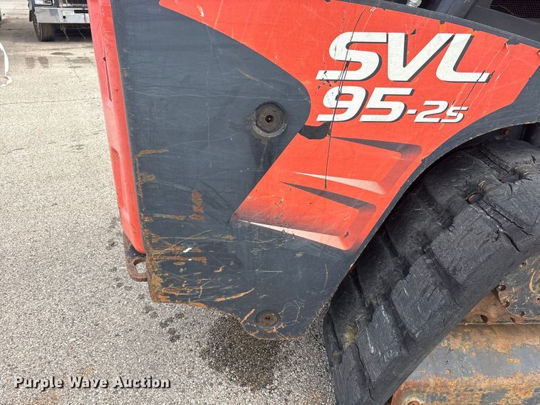 image for item YA2938 2017 Kubota SVL95-2S tracked skid steer loader