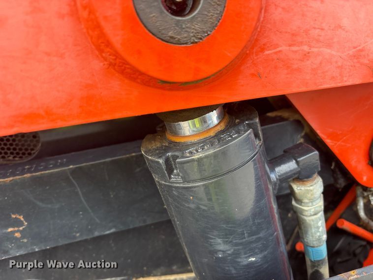 image for item YA2938 2017 Kubota SVL95-2S tracked skid steer loader