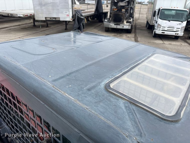 image for item YA2938 2017 Kubota SVL95-2S tracked skid steer loader