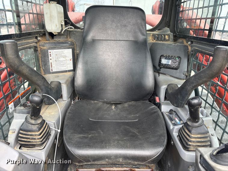 image for item YA2938 2017 Kubota SVL95-2S tracked skid steer loader