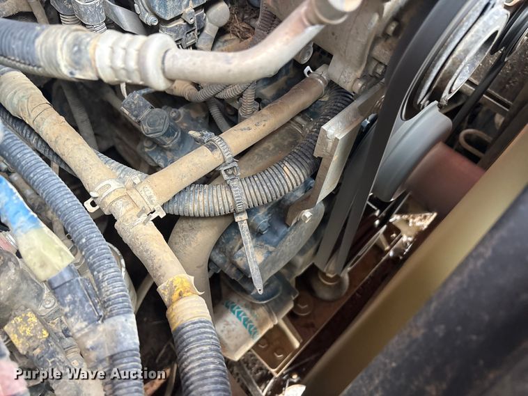 image for item YA2938 2017 Kubota SVL95-2S tracked skid steer loader