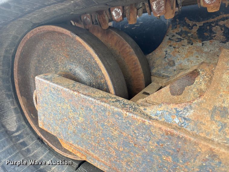 image for item YA2938 2017 Kubota SVL95-2S tracked skid steer loader