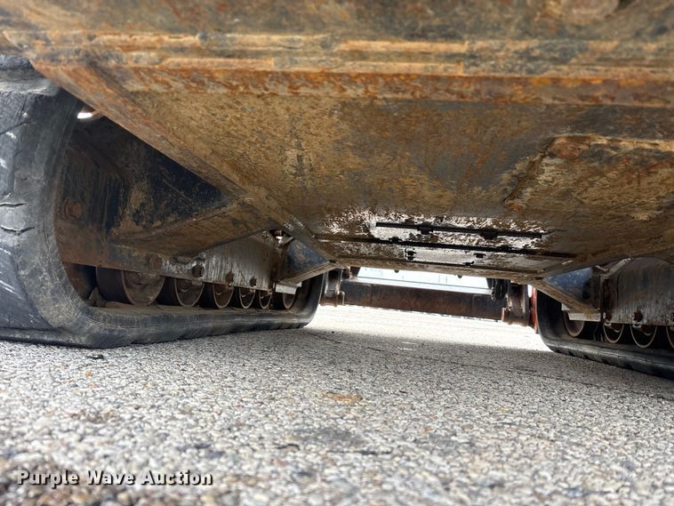 image for item YA2938 2017 Kubota SVL95-2S tracked skid steer loader