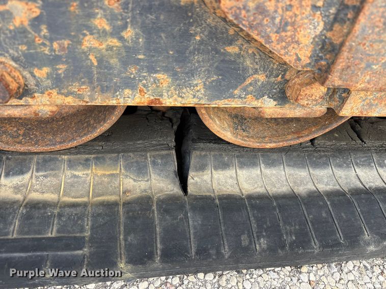 image for item YA2938 2017 Kubota SVL95-2S tracked skid steer loader