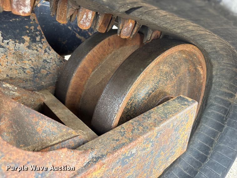 image for item YA2938 2017 Kubota SVL95-2S tracked skid steer loader