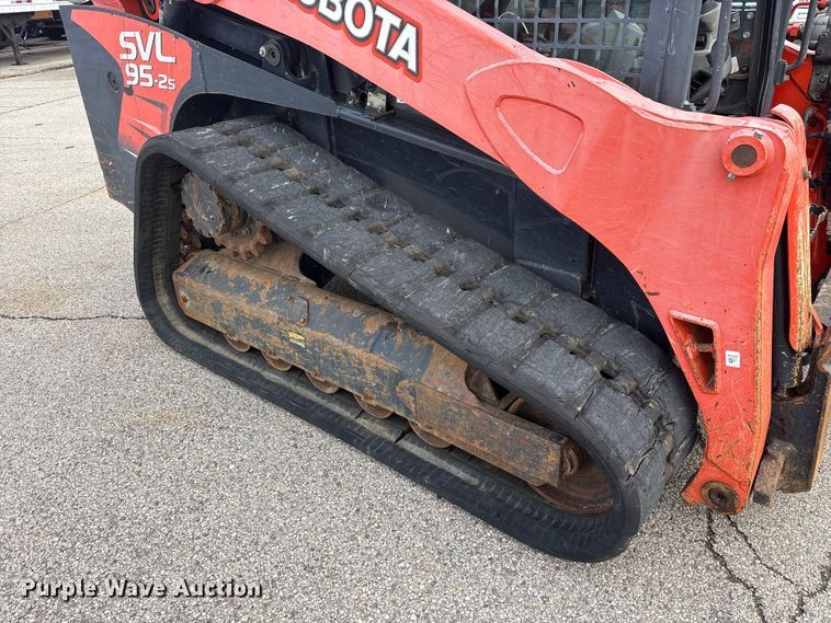 image for item YA2938 2017 Kubota SVL95-2S tracked skid steer loader