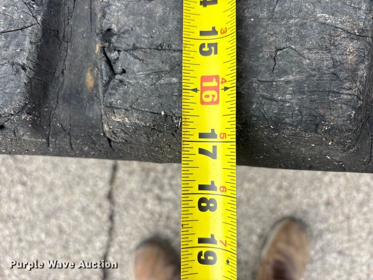 image for item YA2938 2017 Kubota SVL95-2S tracked skid steer loader