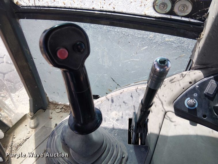 image for item YA2941 2006 Case 590 Super M II backhoe