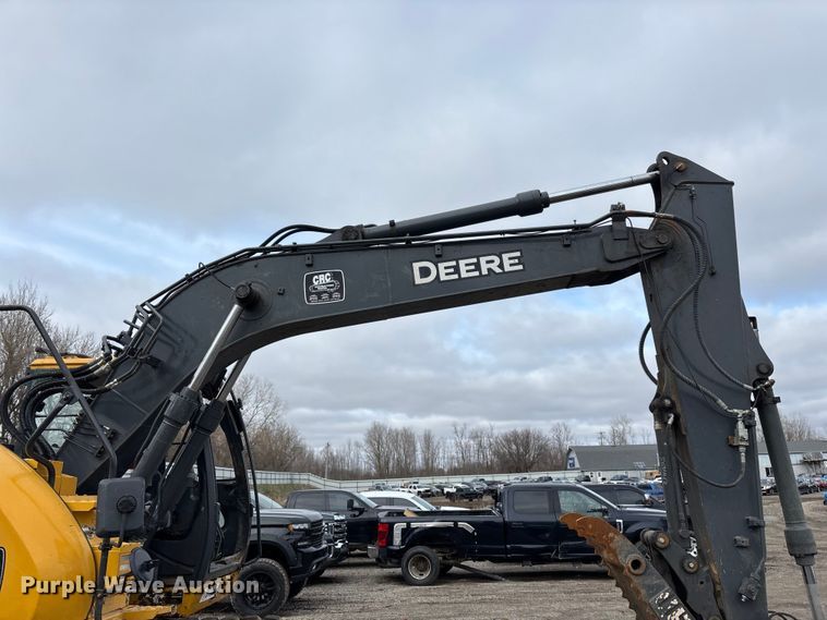 image for item YA2974 2022 John Deere 135G excavator