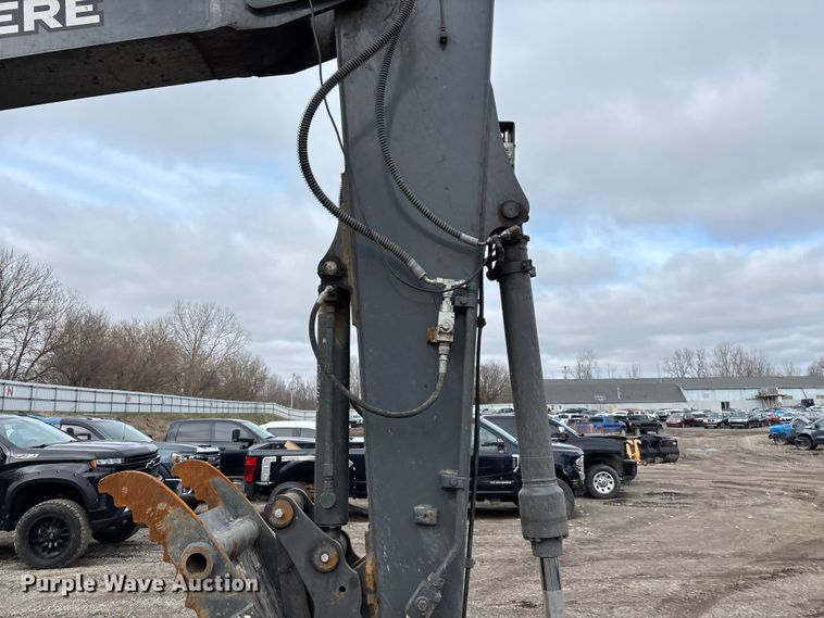 image for item YA2974 2022 John Deere 135G excavator