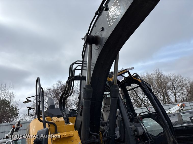 image for item YA2974 2022 John Deere 135G excavator